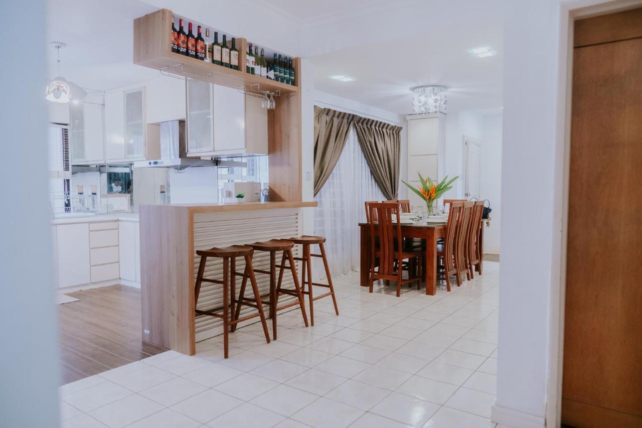 Petronella Apartment C1 Marina Court Кота-Кинабалу Экстерьер фото