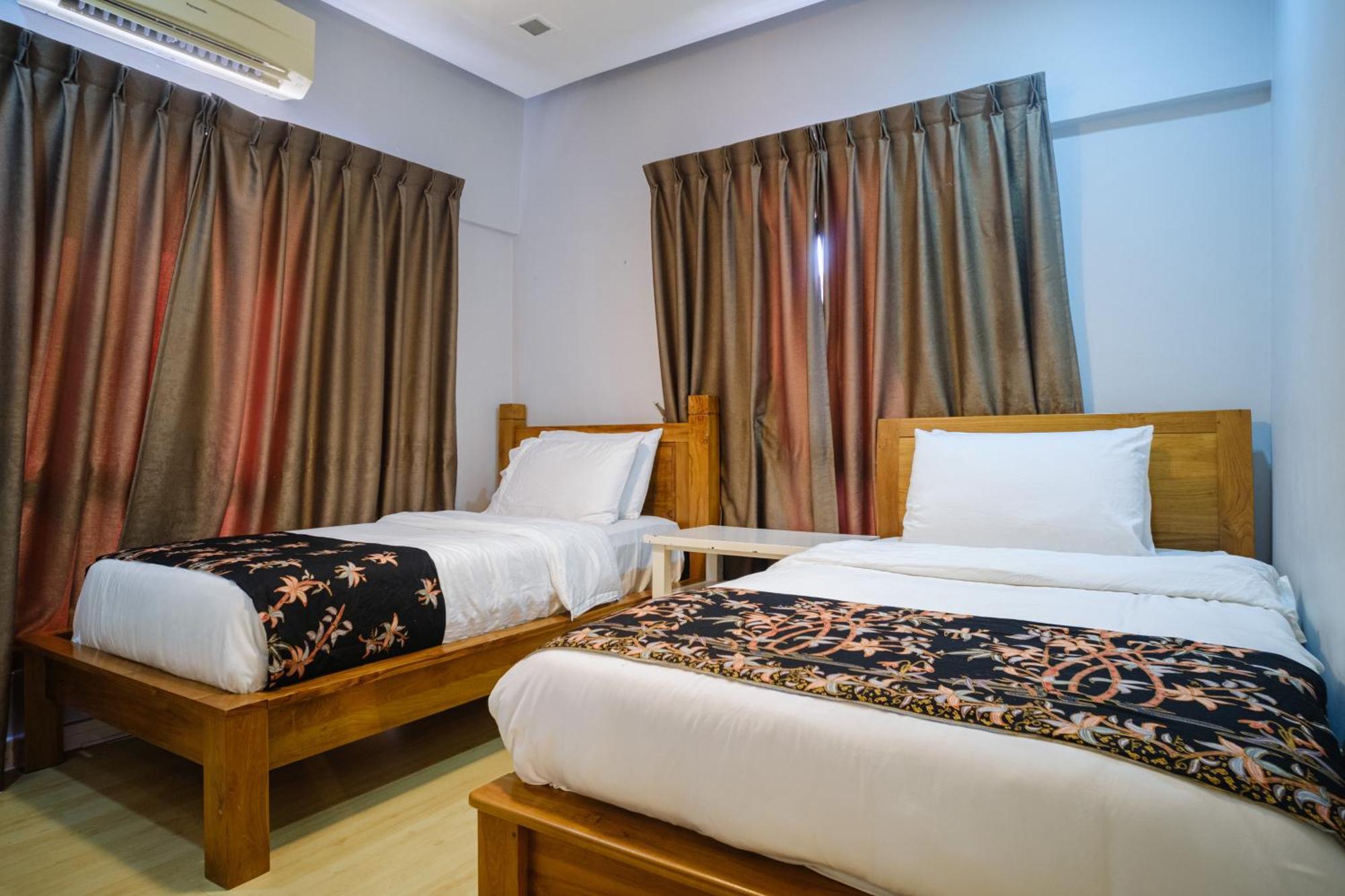 Petronella Apartment C1 Marina Court Кота-Кинабалу Экстерьер фото