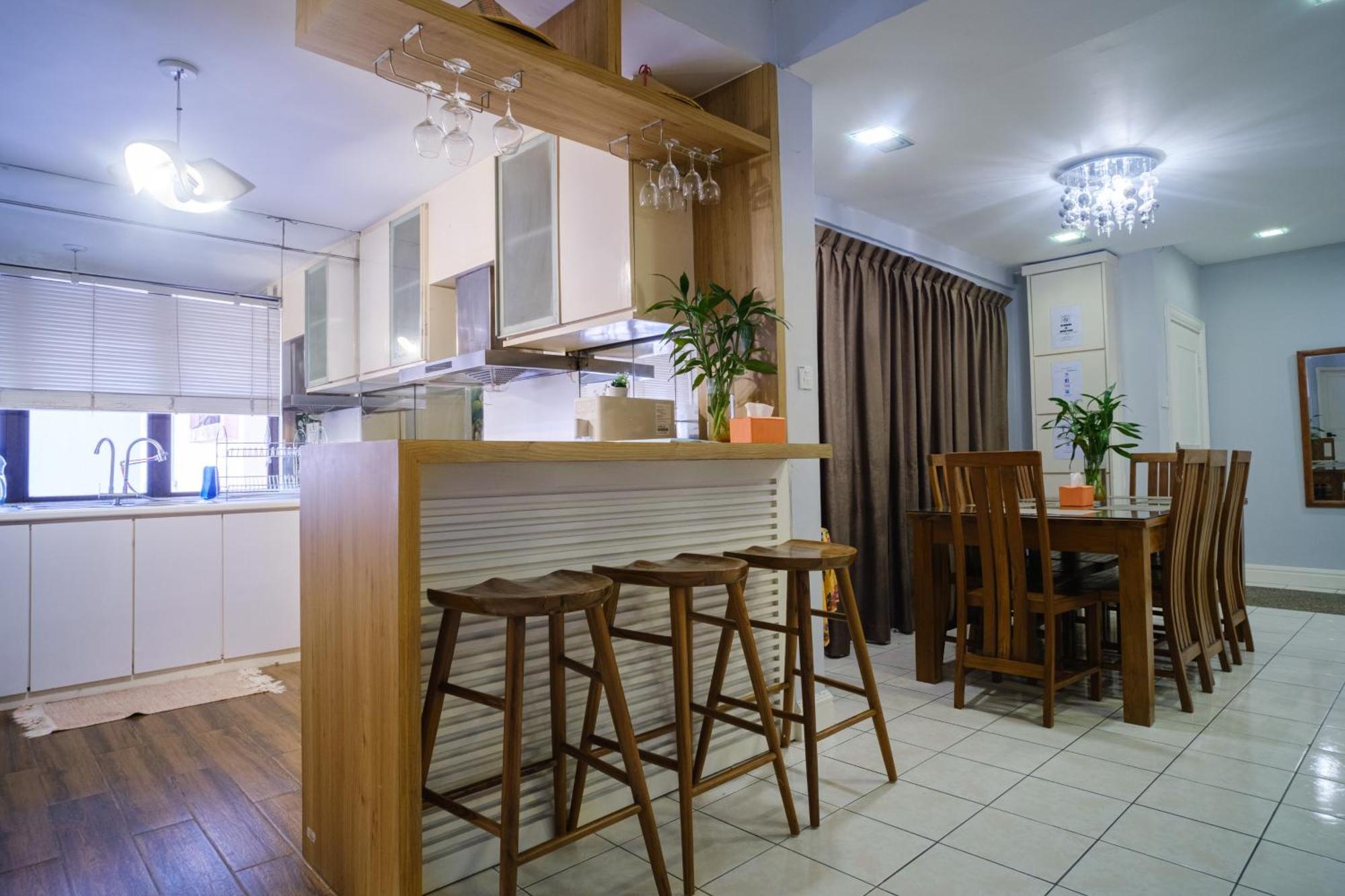 Petronella Apartment C1 Marina Court Кота-Кинабалу Экстерьер фото